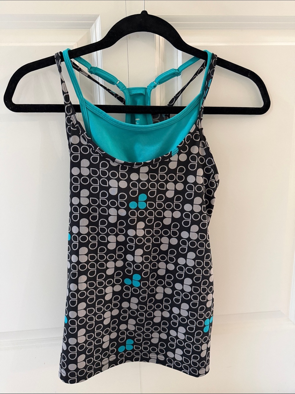 Women’s Black Teal Pattern Work Out Active Tank Top XS Old Navy Built In Bra